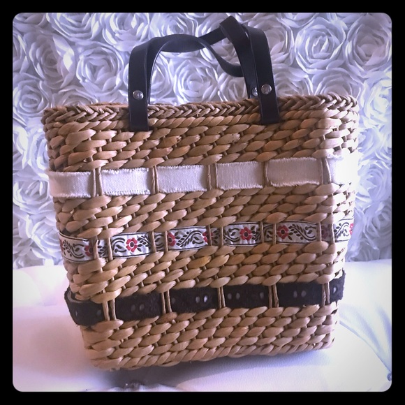 Roxy Handbags - Straw Woven Rattan Vintage Roxy Purse Handbag